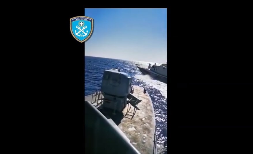 Τουρκική ακταιωρός παρενόχλησε σκάφος του λιμενικού (video)